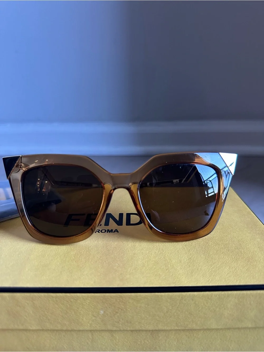 Fendi FF 0060/S Iridia Crystal Cat Eye Sunglasses Full Set Box Auth Card